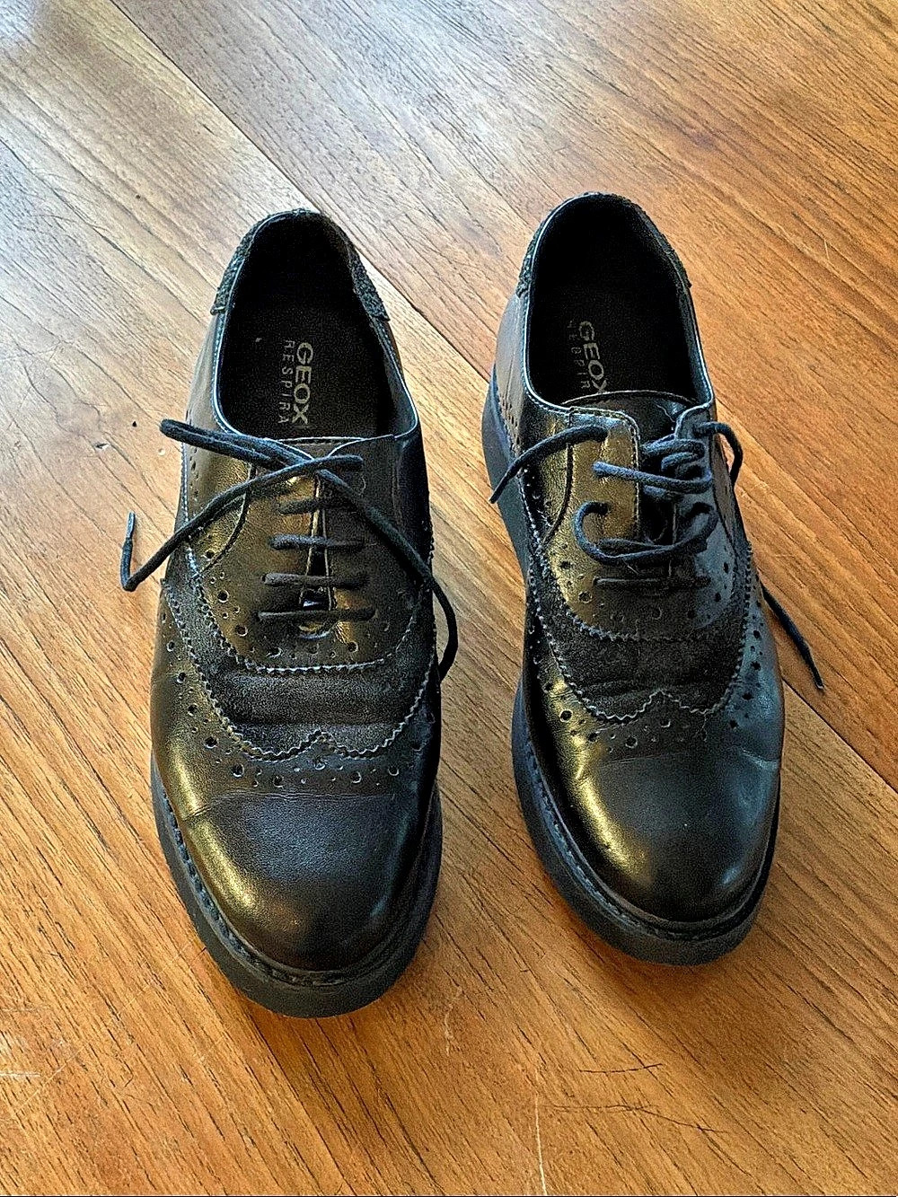 Geox Respira Brogue Oxfords in Black EU 38